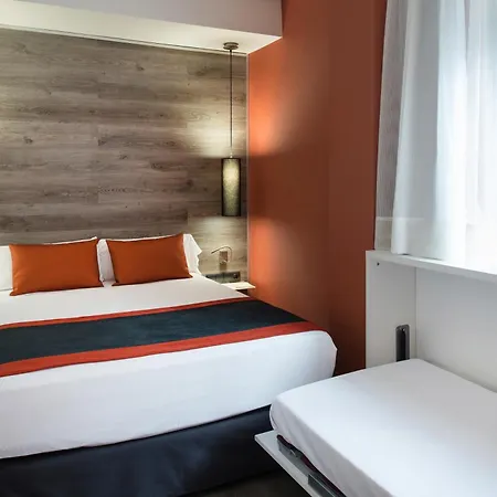 Hotel Catalonia Mikado