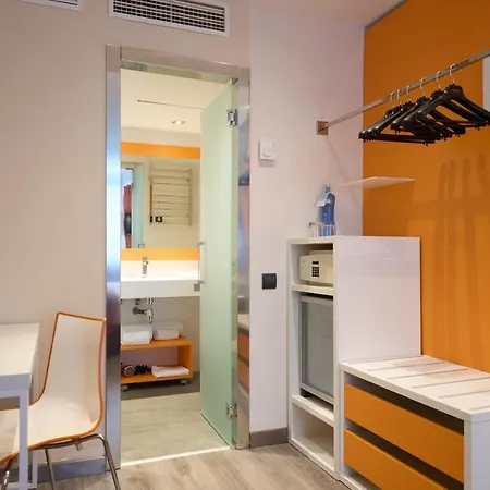Otel Catalonia Mikado 3*